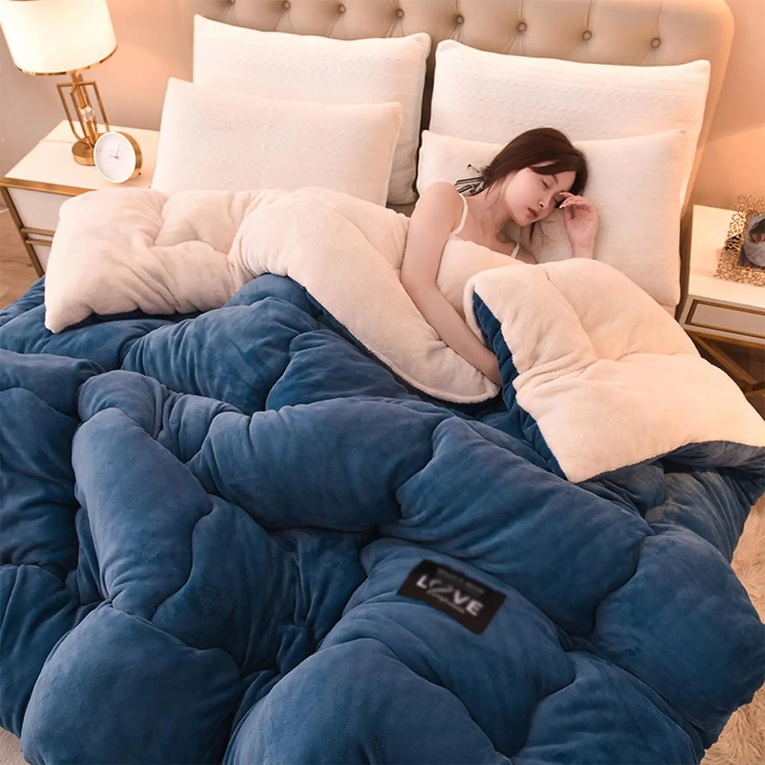 Winter Comforter: Thickened Flannel Thermal Blanket